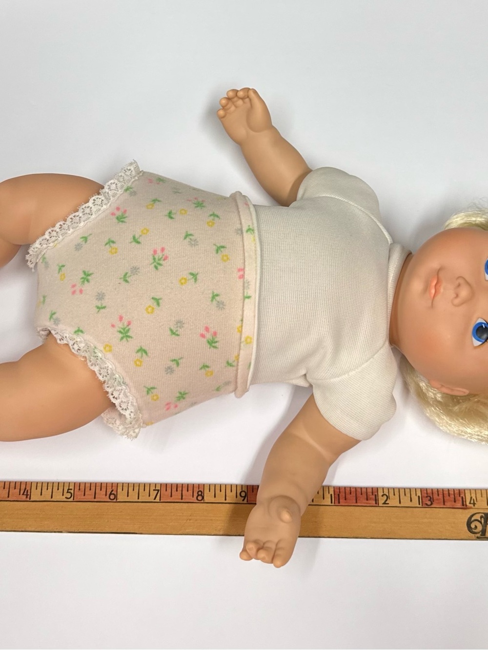Vintage 1977 Fisher Price My Baby Beth #209 Doll Baby Toy with Pink Sweater READ - Picture 16 of 16